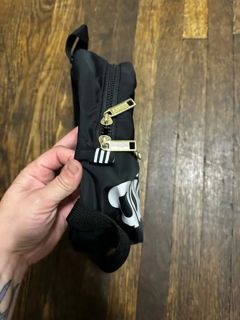 adidas linear mini